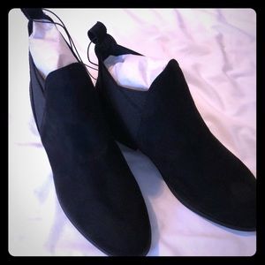 NEW Black Suede booties